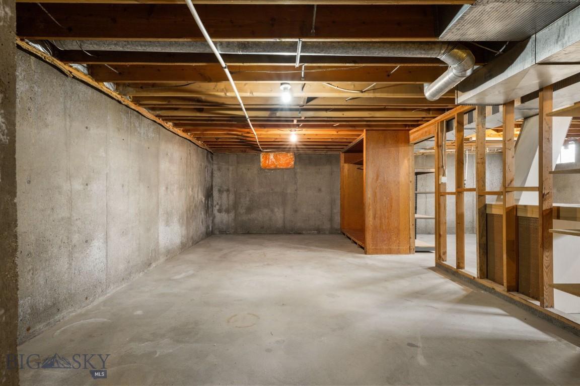 102 Legget Avenue Property Photo 57