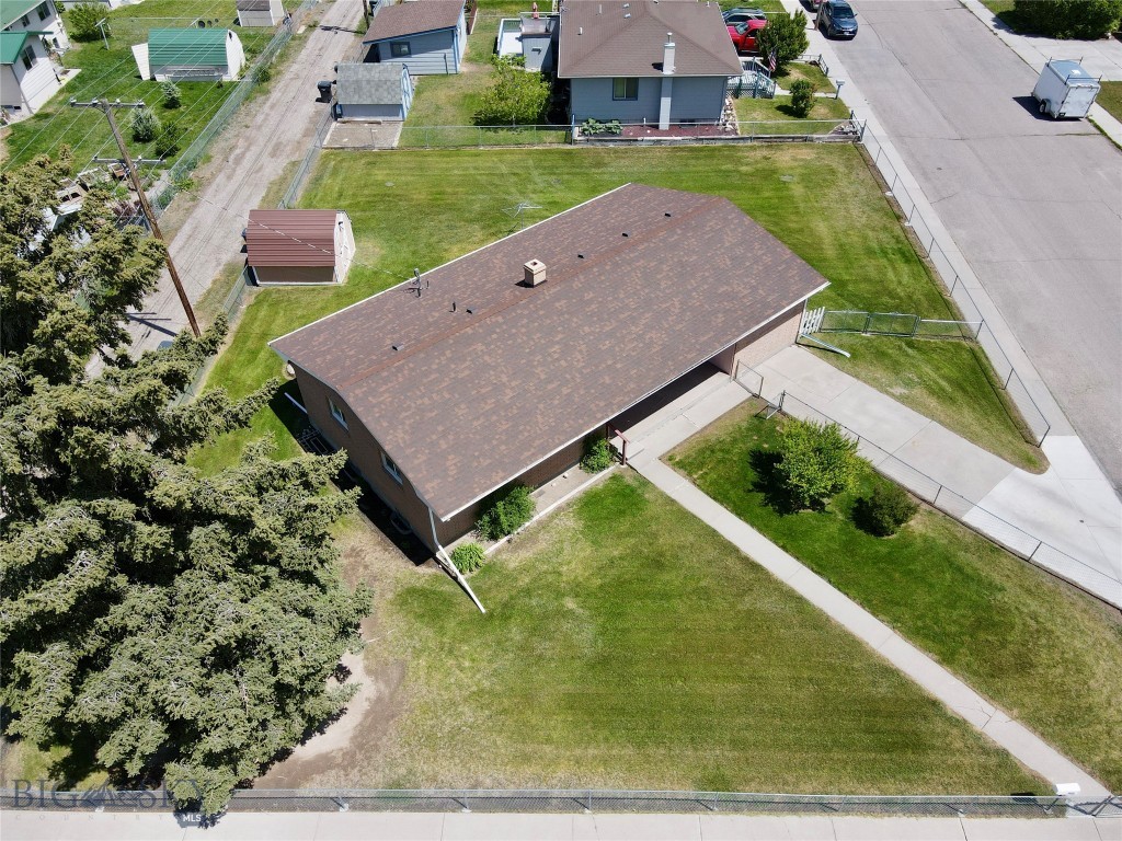 102 Legget Avenue Property Photo 61