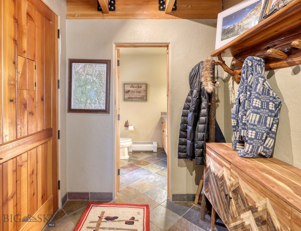 5 Shadow Ridge Property Photo 5