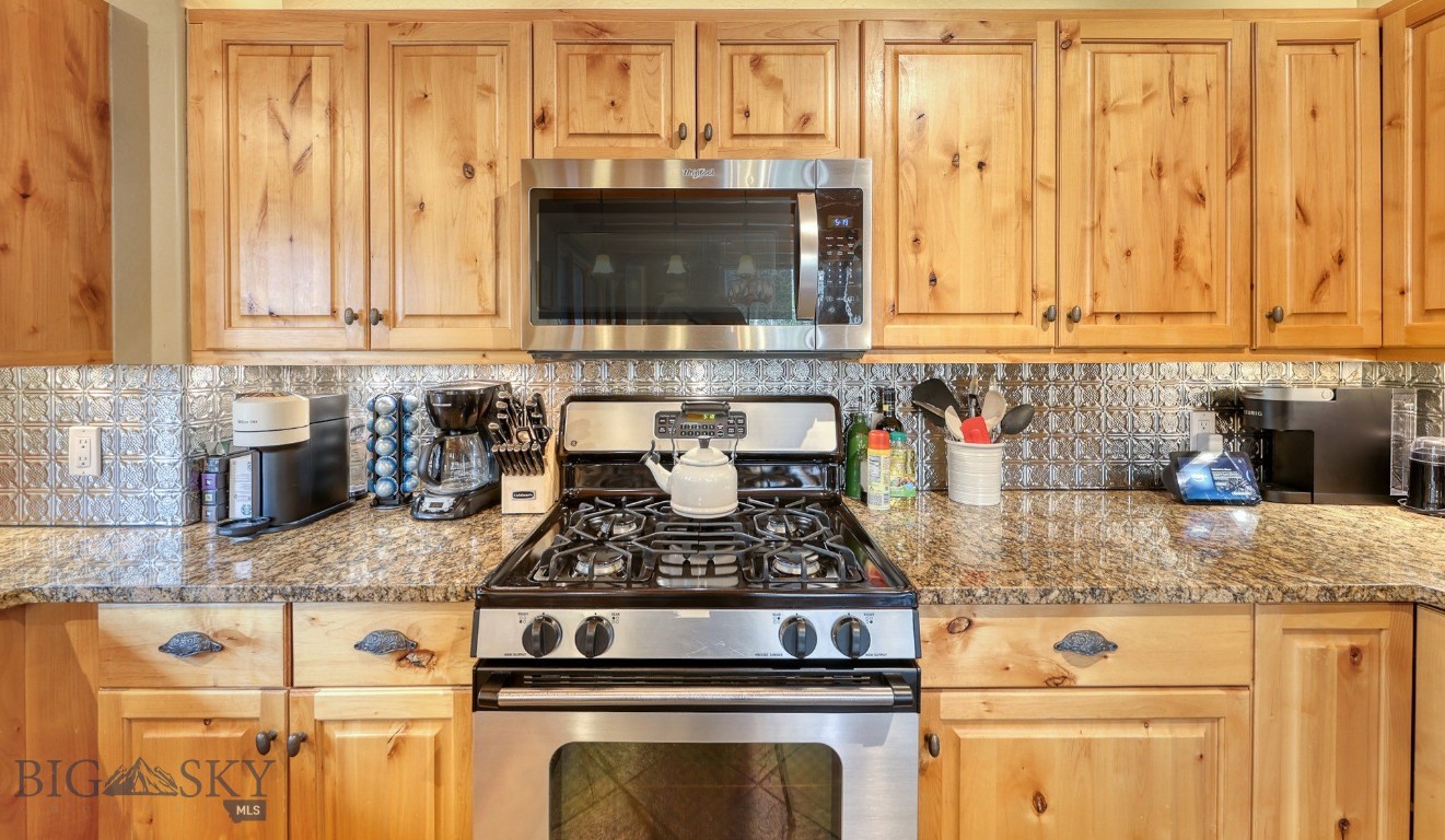5 Shadow Ridge Property Photo 13