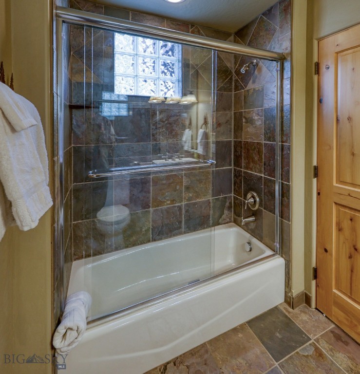 5 Shadow Ridge Property Photo 32