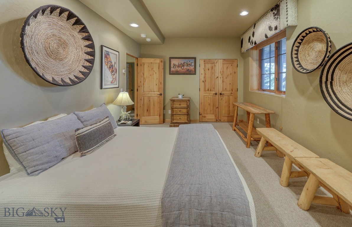 5 Shadow Ridge Property Photo 34