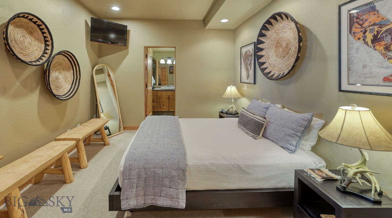 5 Shadow Ridge Property Photo 35