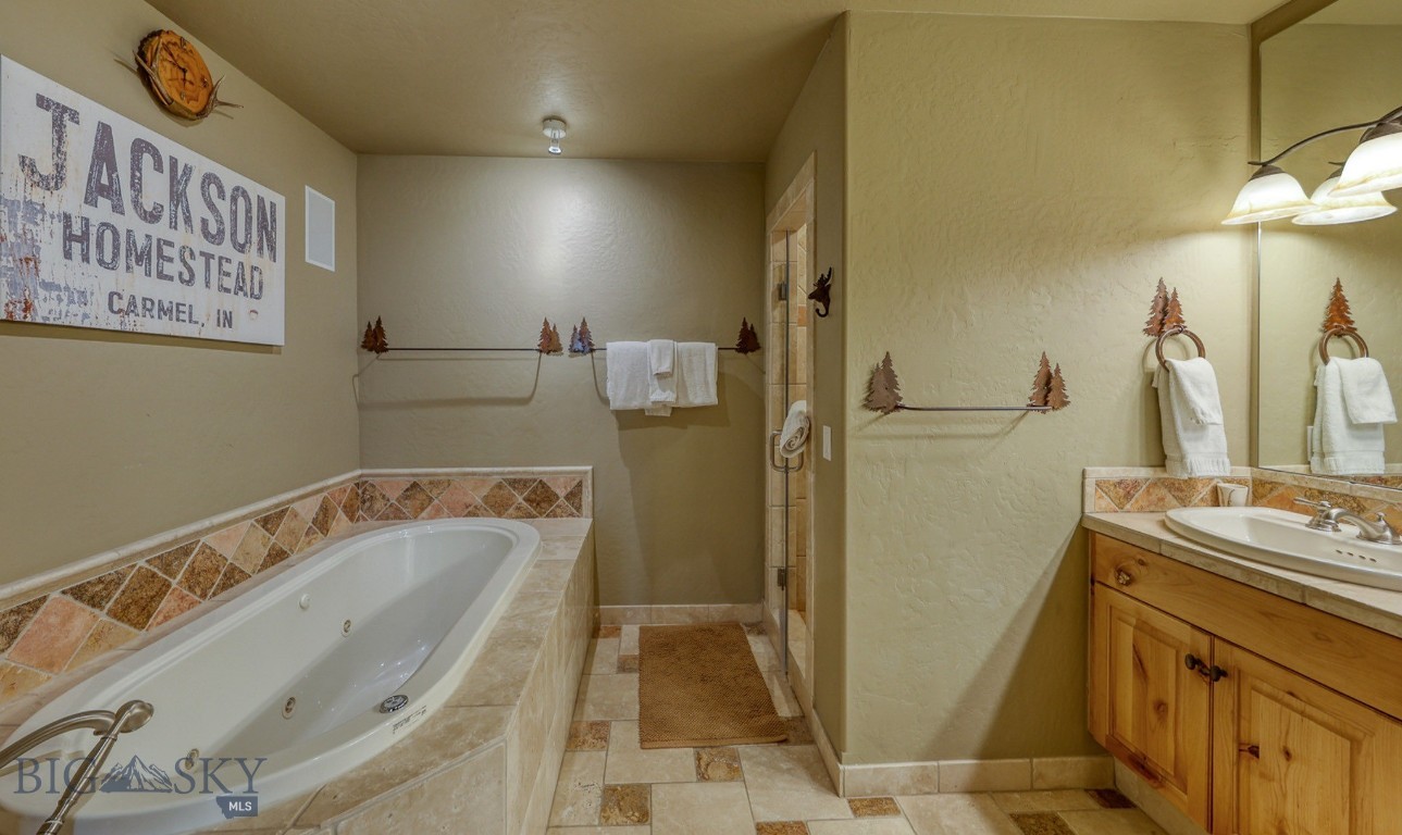 5 Shadow Ridge Property Photo 39