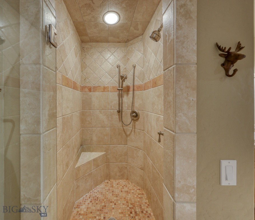 5 Shadow Ridge Property Photo 40
