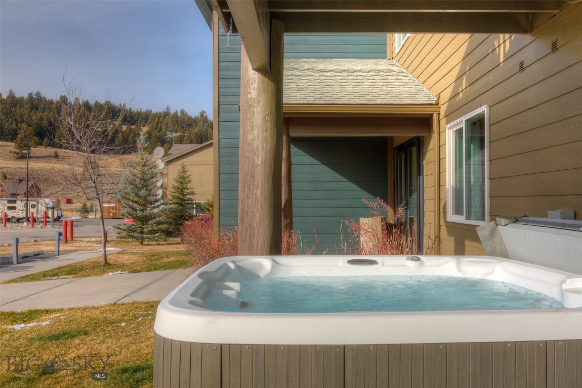 155 Aurora Lights Drive B8 Property Photo 20