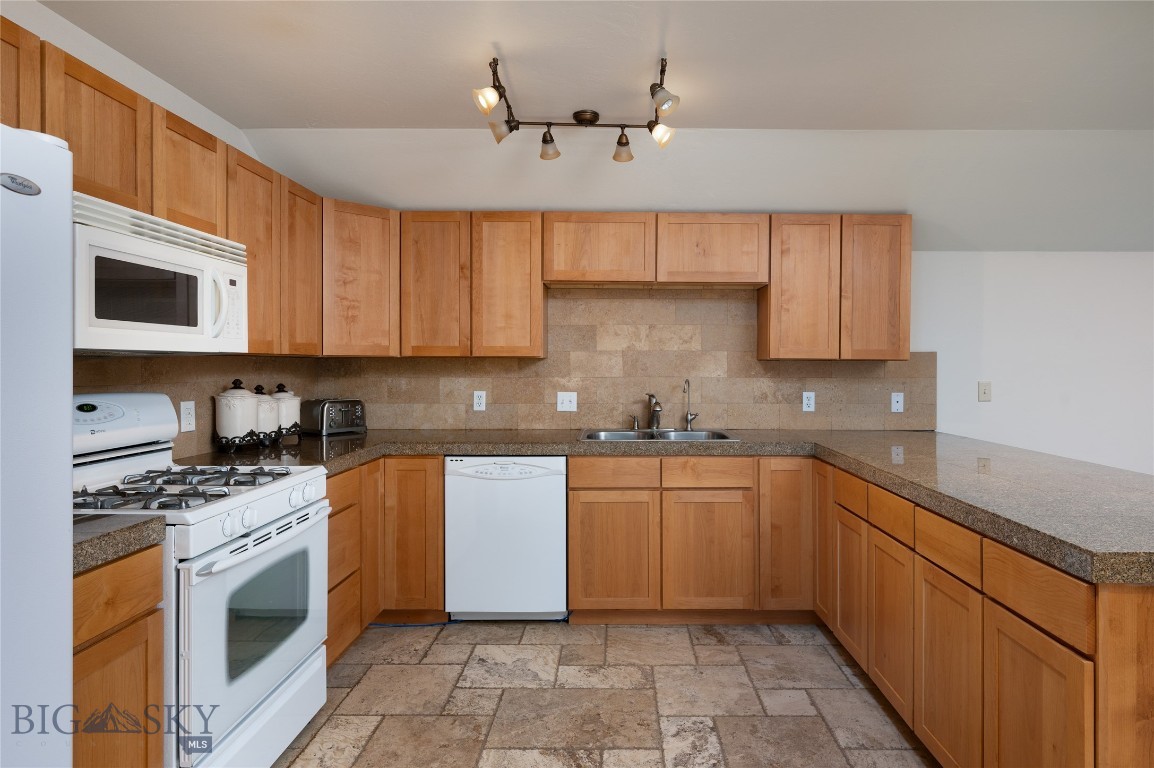 2490 E Cedar Meadows Lane Property Photo 68