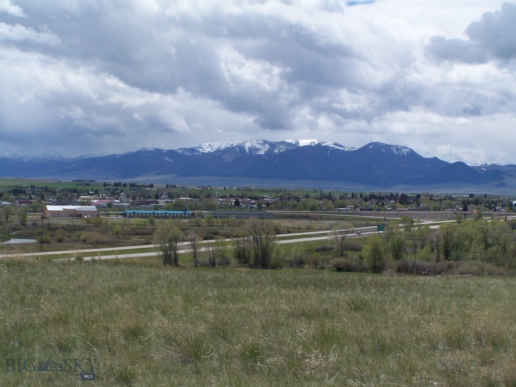 117 Expedition Drive Property Photo 1