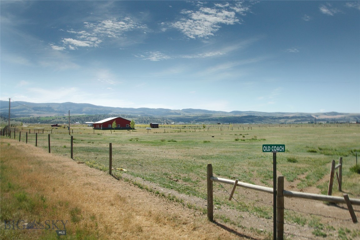 11892 Old Coach Road Property Photo 2