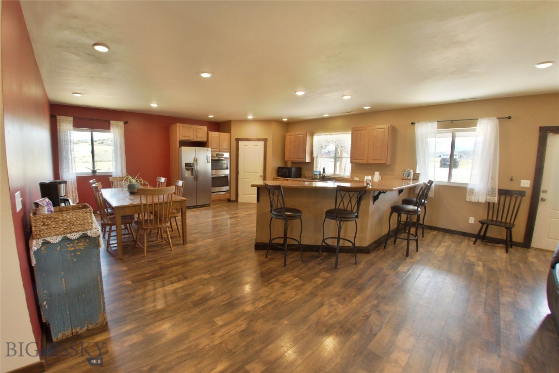 11892 Old Coach Road Property Photo 7