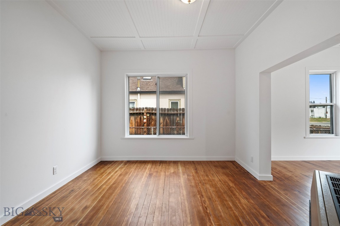 106 S I Property Photo 11