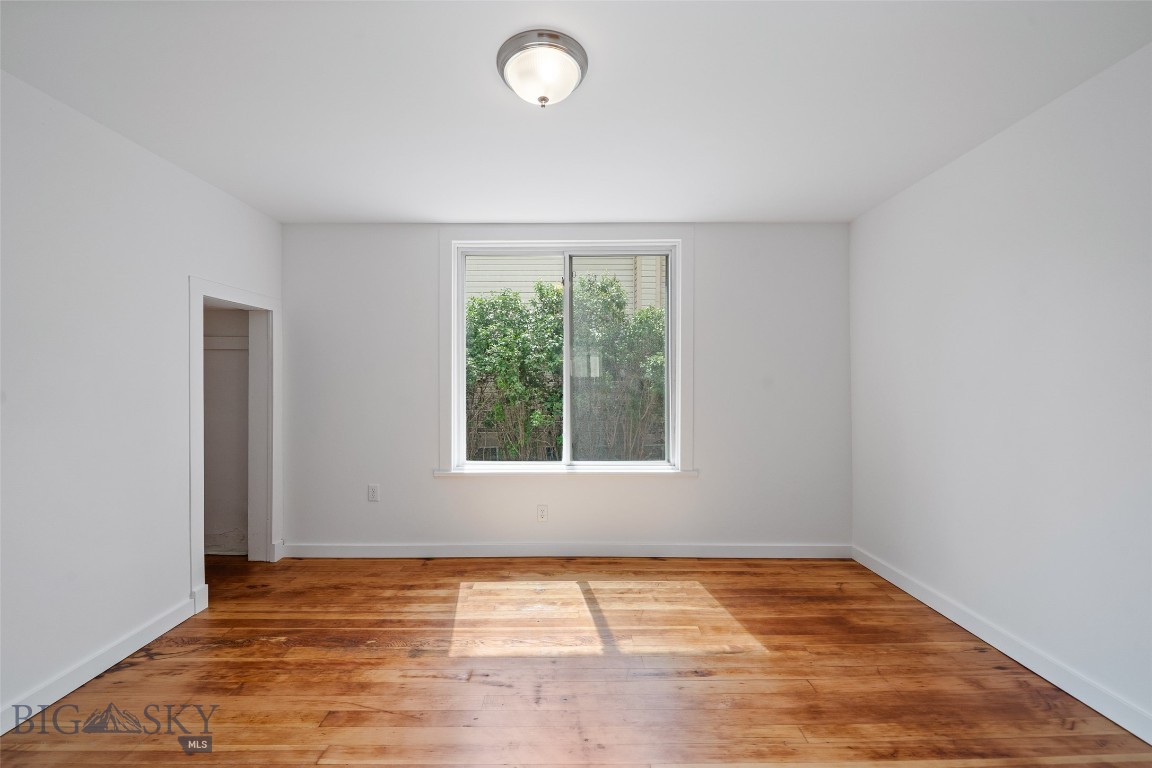 106 S I Property Photo 13