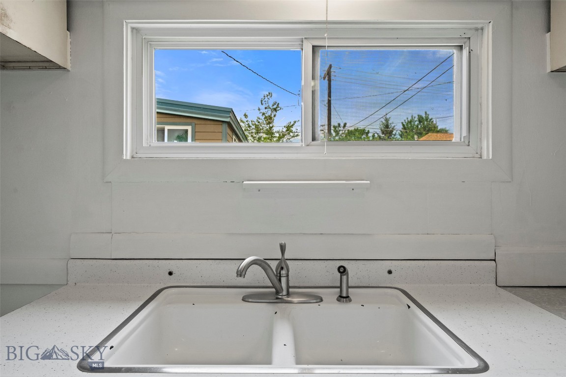 106 S I Property Photo 20