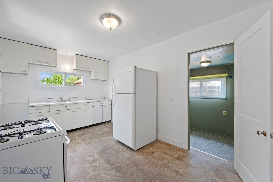 106 S I Property Photo 24
