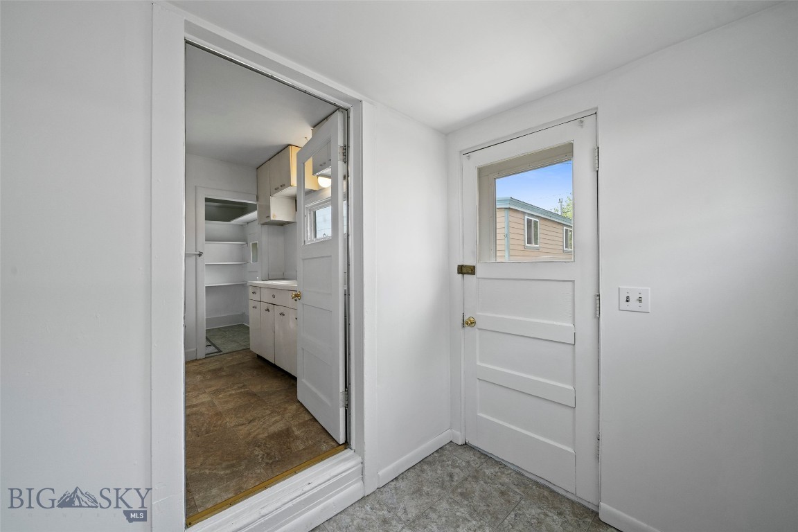 106 S I Property Photo 28
