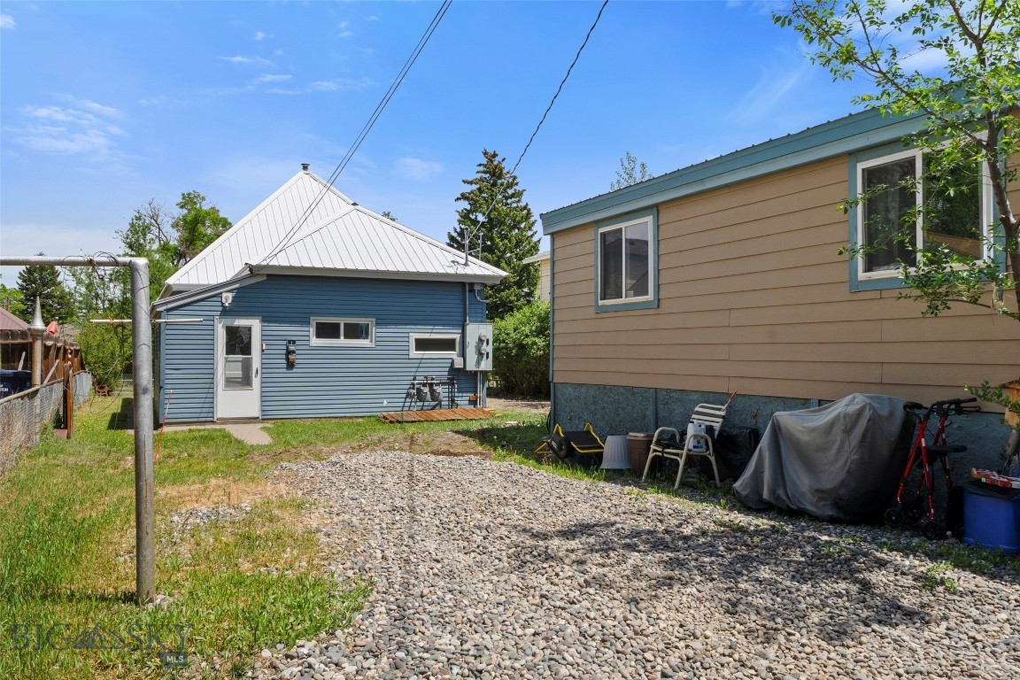106 S I Property Photo 38