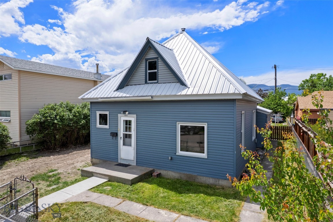 106 S I Property Photo 62