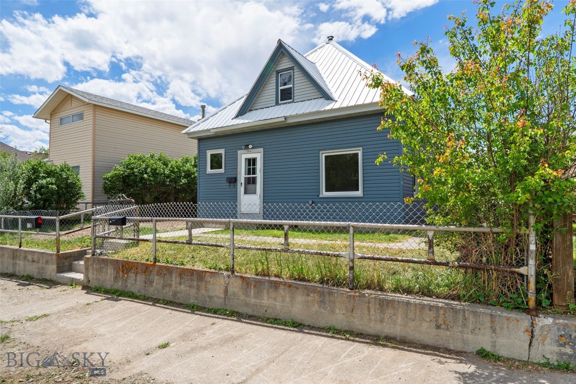 106 S I Property Photo 67