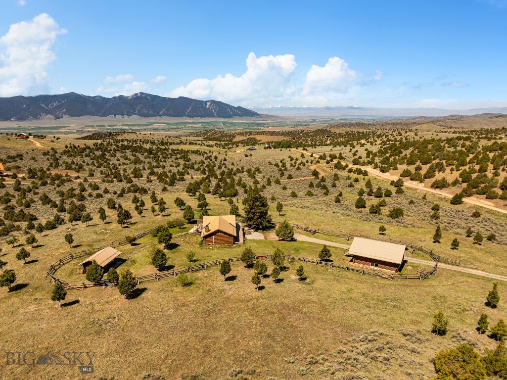 25 Sundowner Road Property Photo 6