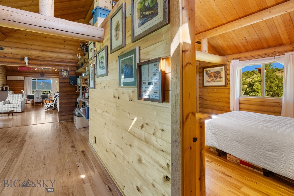 25 Sundowner Road Property Photo 46