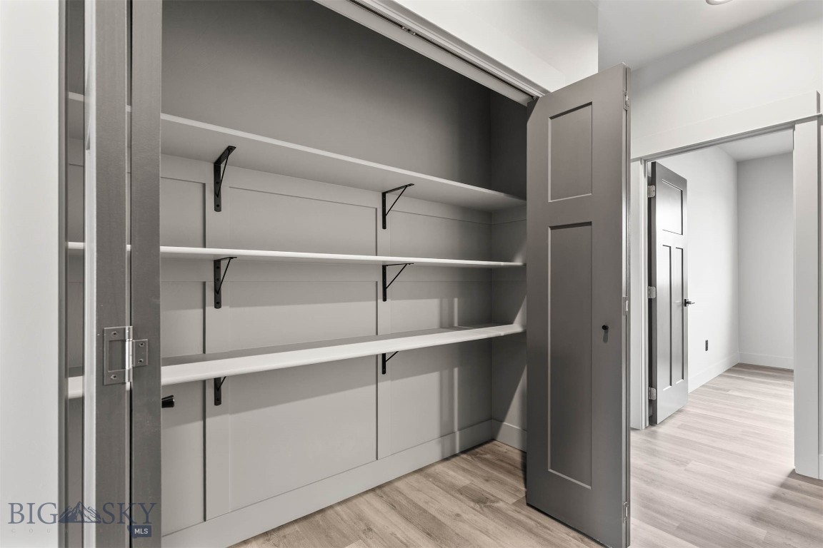 202 Fletching Unit B Property Photo 16
