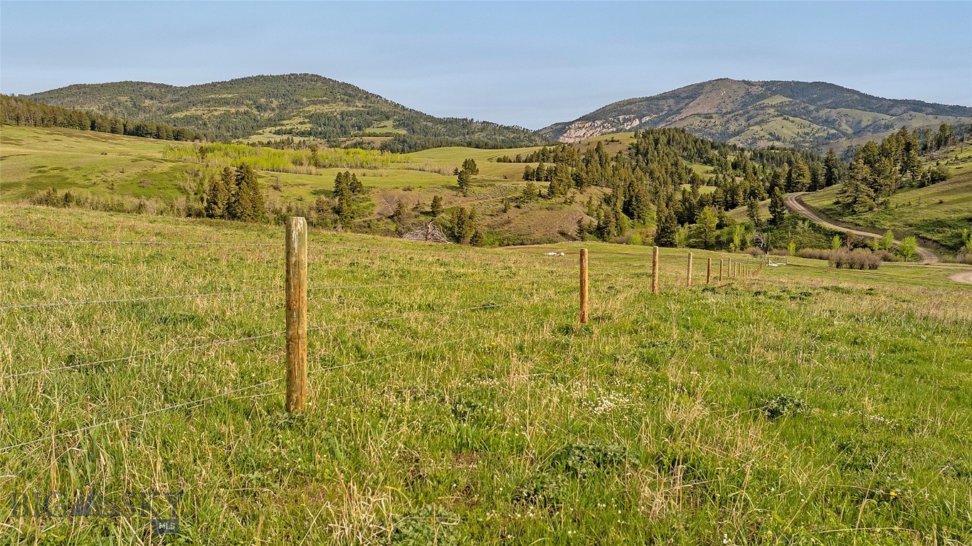 411674 Property Photo 27