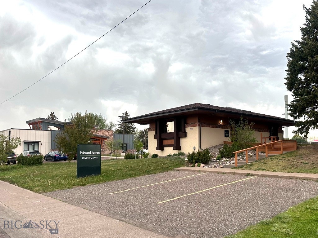 2415 13th Avenue S Property Photo 3