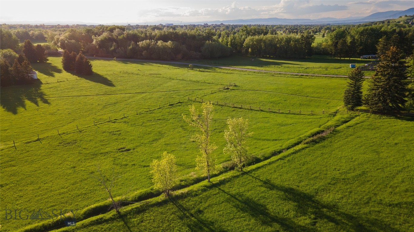 3751 Sourdough Road Property Photo 6
