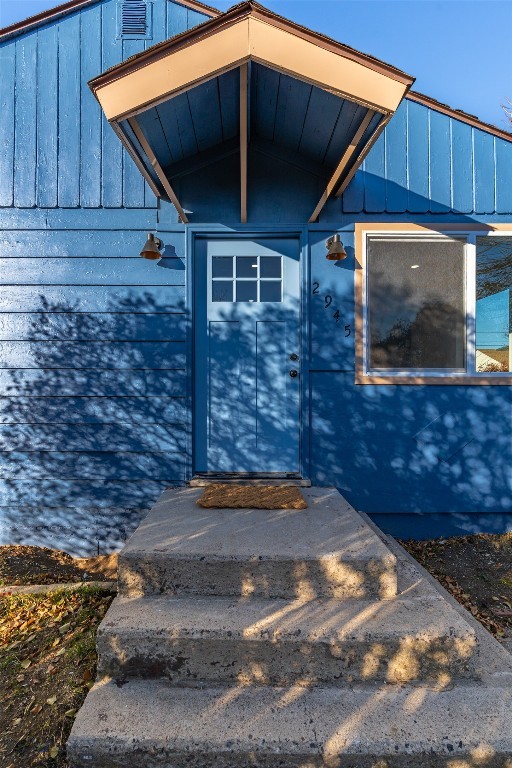 2945 Amherst Avenue Property Photo 4