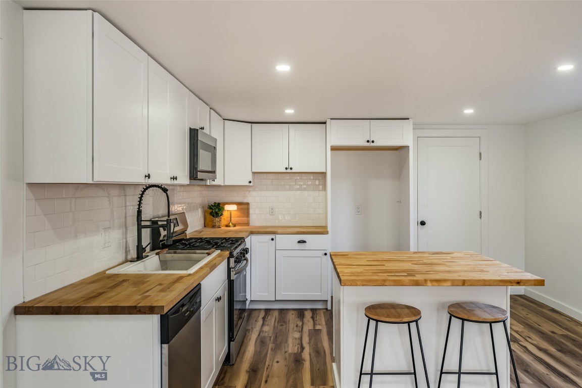 2945 Amherst Avenue Property Photo 16