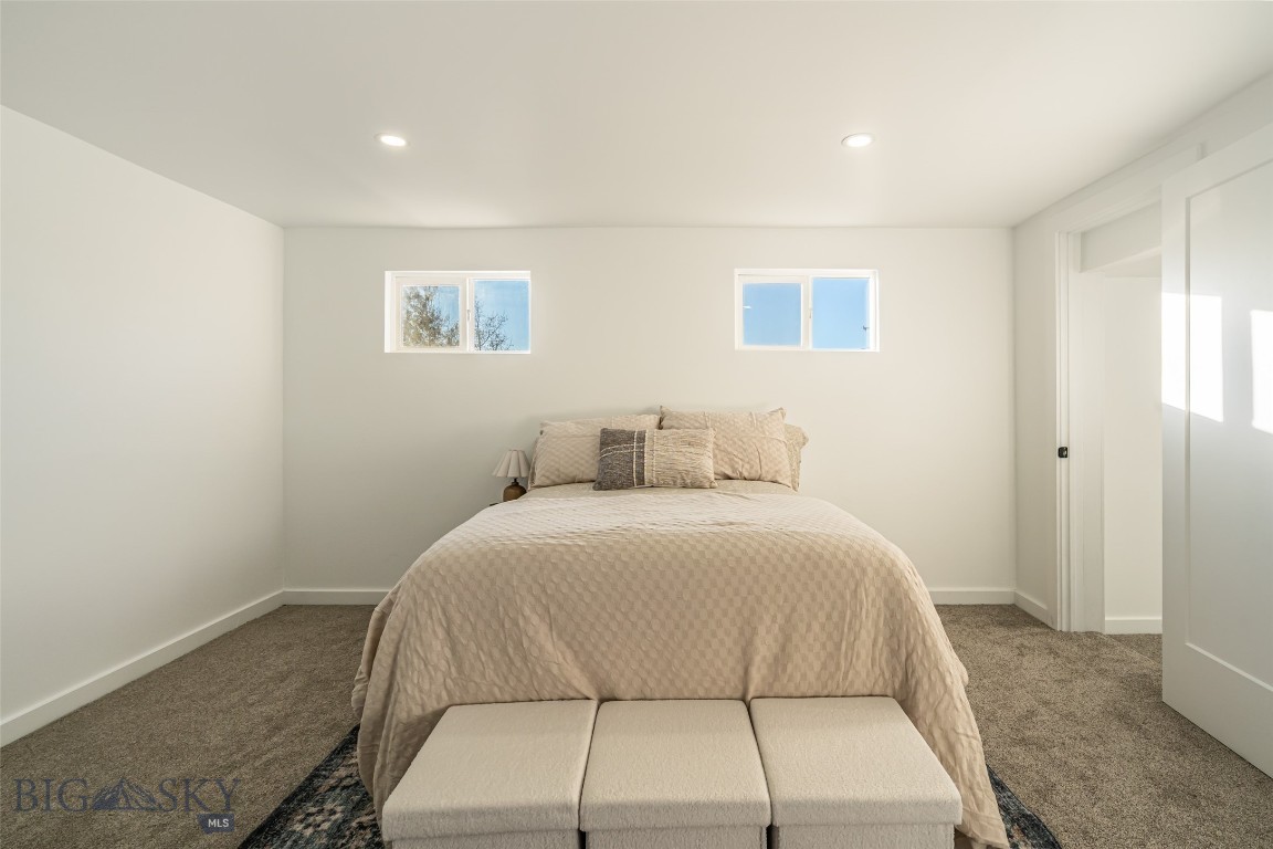 2945 Amherst Avenue Property Photo 22