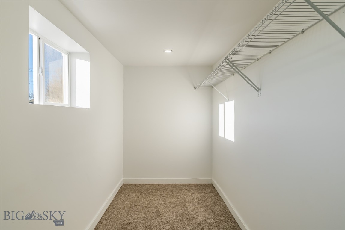 2945 Amherst Avenue Property Photo 26