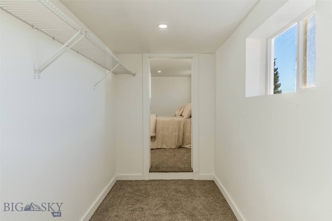 2945 Amherst Avenue Property Photo 27