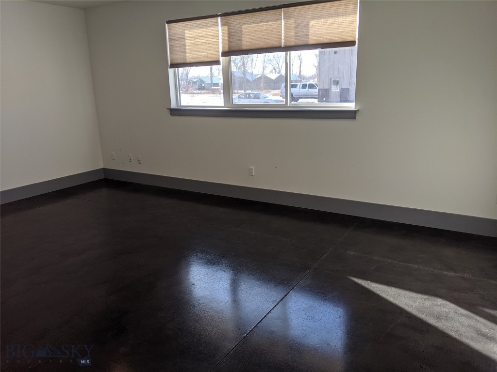 77 Riverway Road Property Photo 14