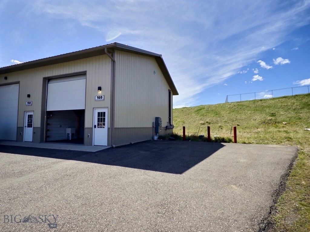 160 Running Iron Road Property Photo 4
