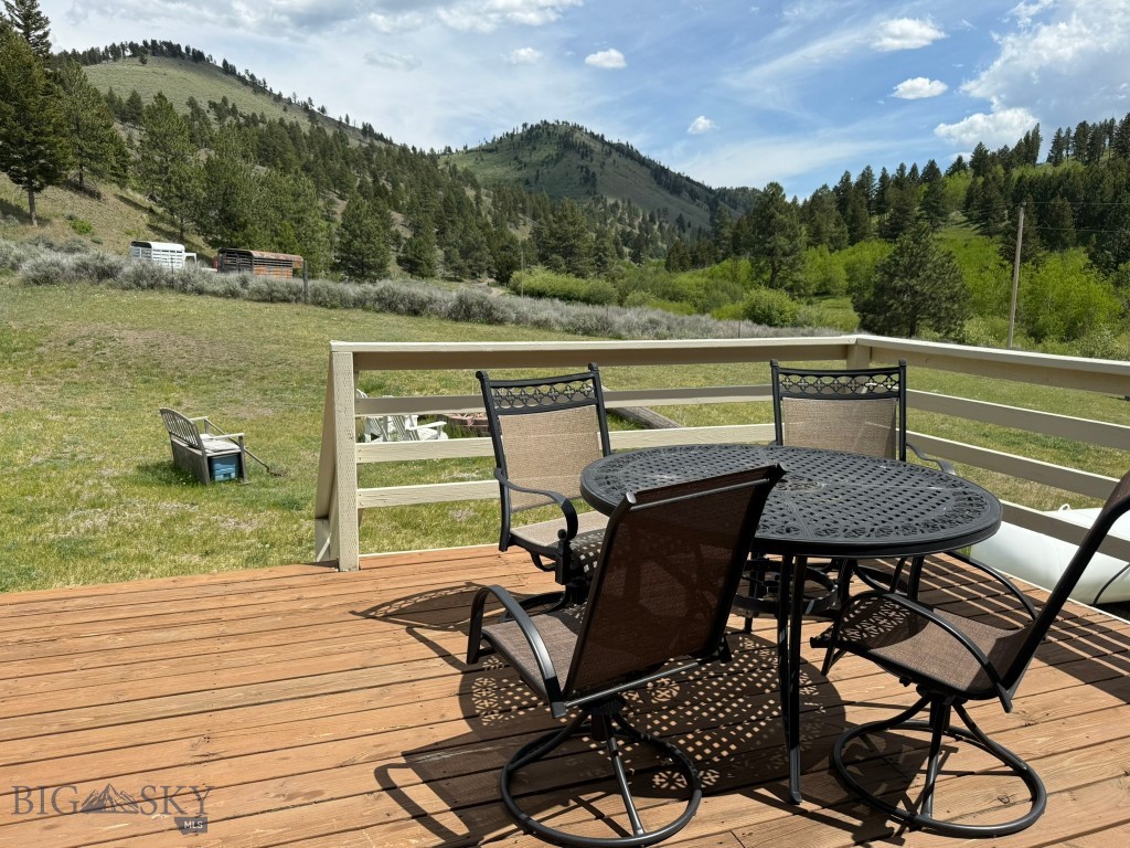 11 Upper Greyson Creek Road Property Photo 2