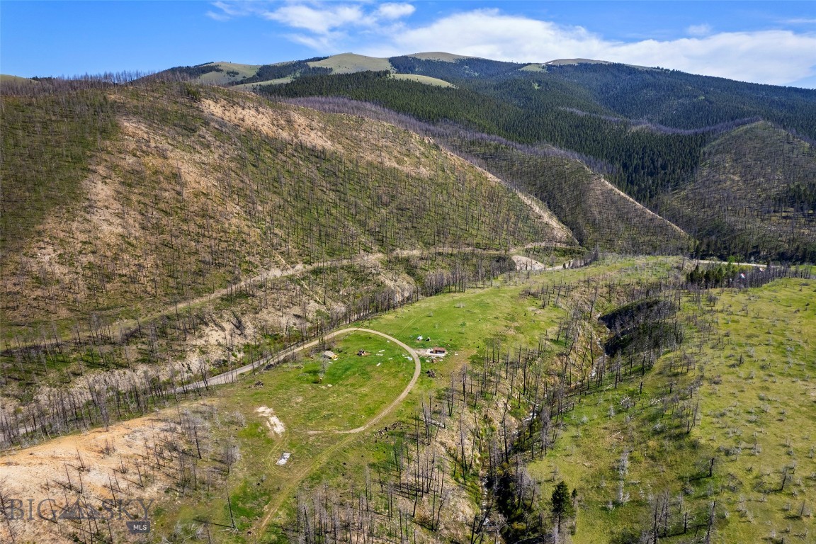 2010 Us Highway 12 E Property Photo 9