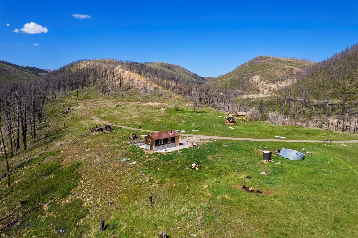 2010 Us Highway 12 E Property Photo 12