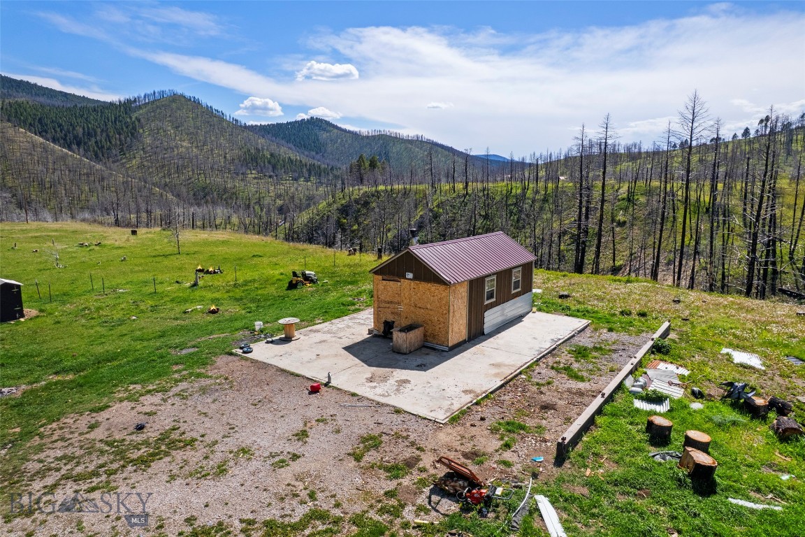 2010 Us Highway 12 E Property Photo 14