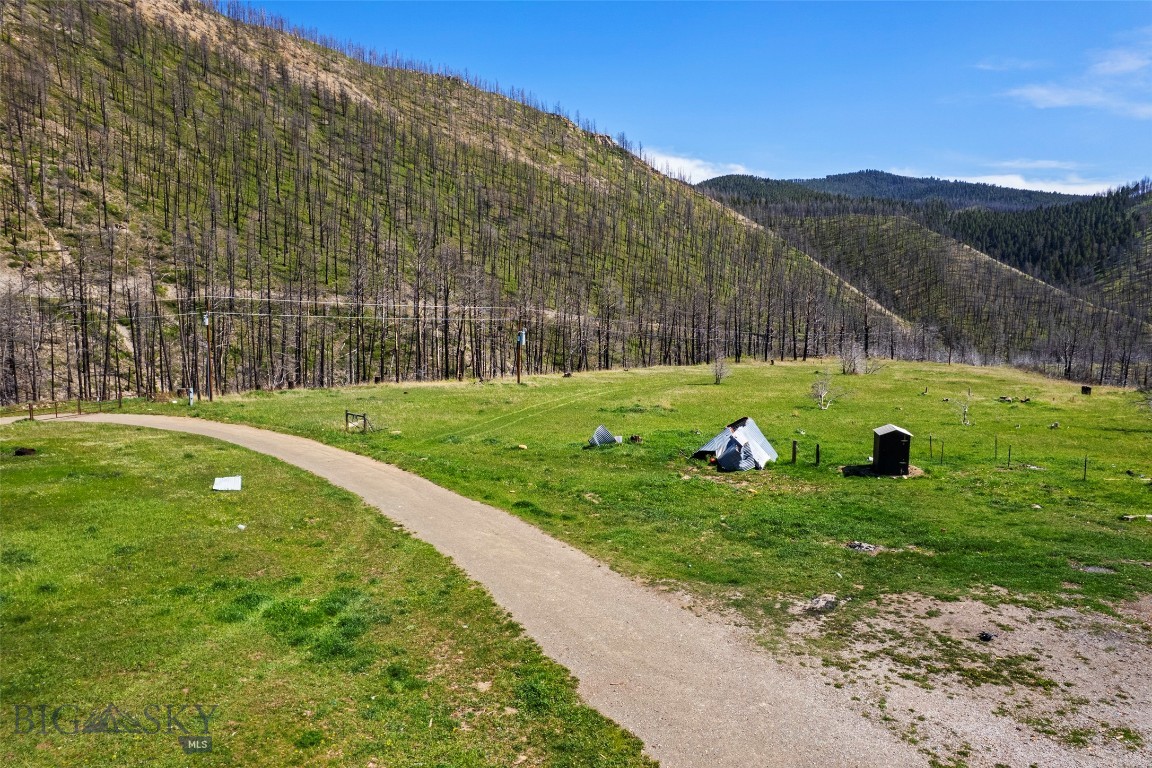 2010 Us Highway 12 E Property Photo 15