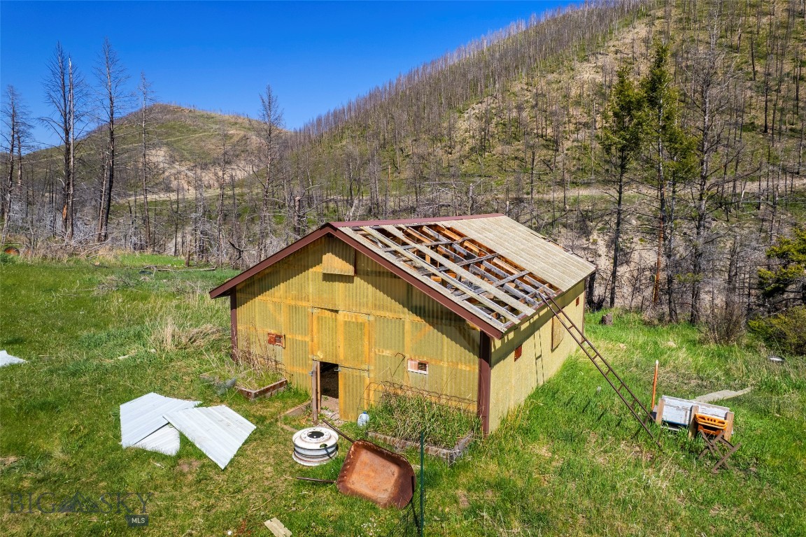 2010 Us Highway 12 E Property Photo 16