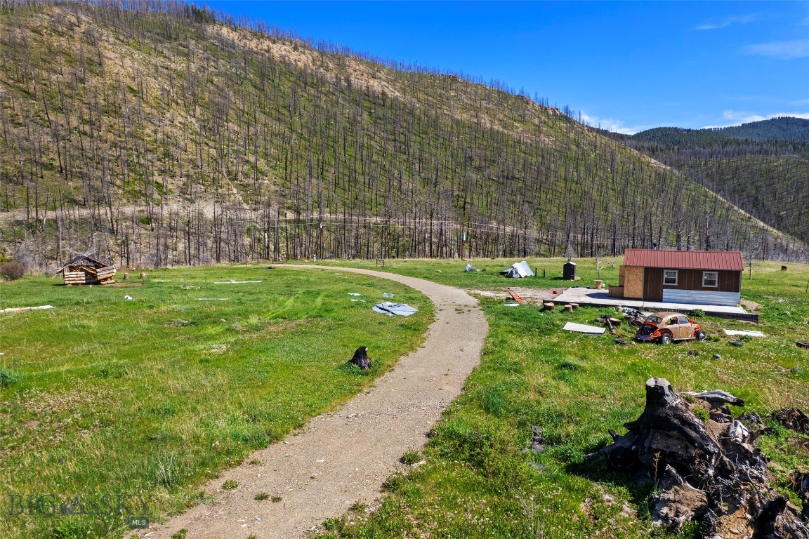 2010 Us Highway 12 E Property Photo 26