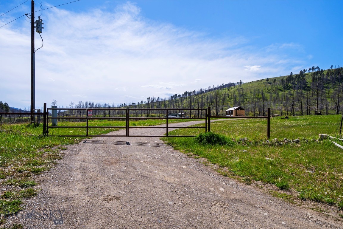 2010 Us Highway 12 E Property Photo 28