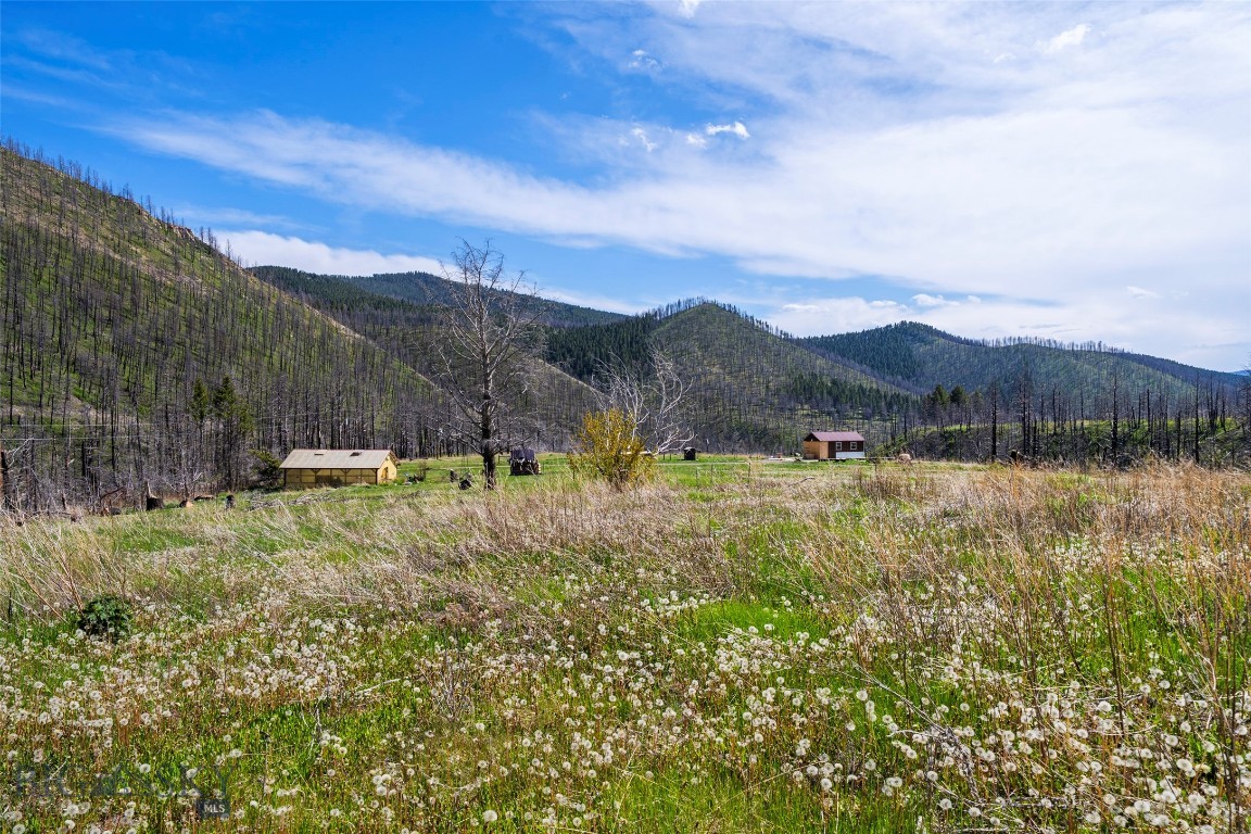 2010 Us Highway 12 E Property Photo 32