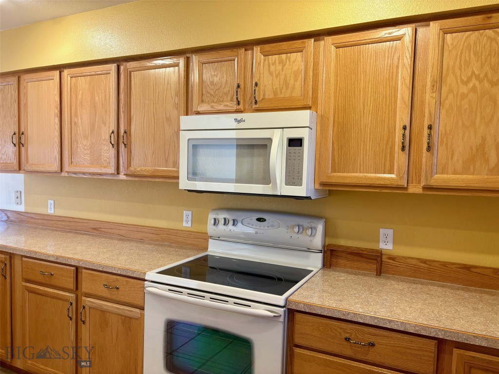 206 Aspen Loop Property Photo 12