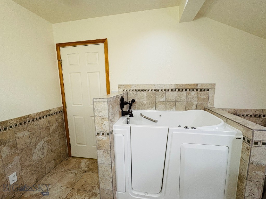 206 Aspen Loop Property Photo 28