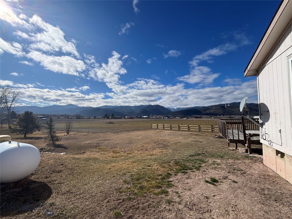 8198 Opsahl Trail Property Photo 2