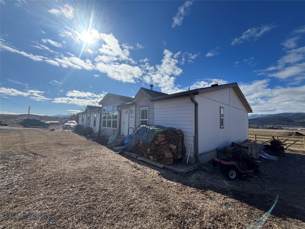 8198 Opsahl Trail Property Photo 3