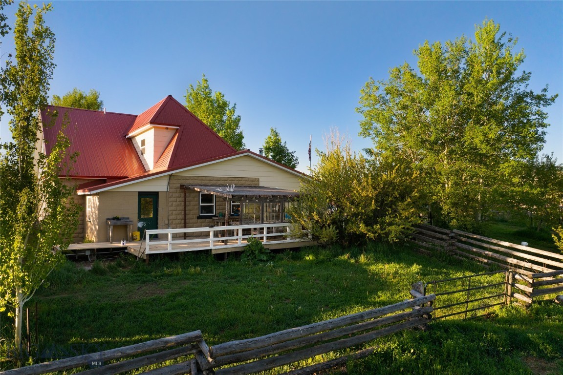 200 Pony Road Property Photo 5