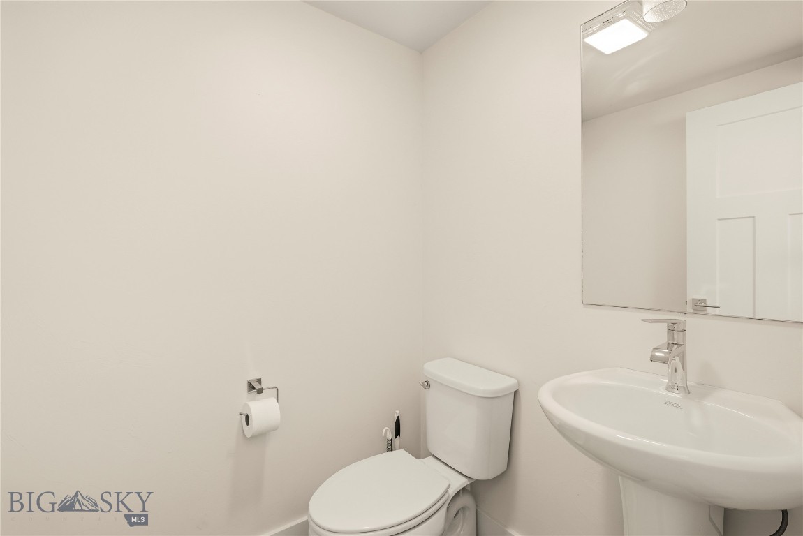 916 Dillinger Drive Property Photo 23